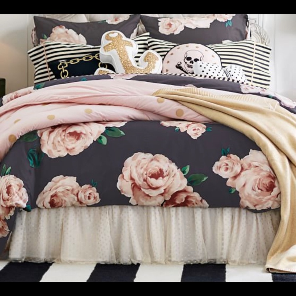 Pottery barn teen the Bed of Roses duvet cover
